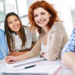 Top Ways to Stay in Touch with School Friends While In College